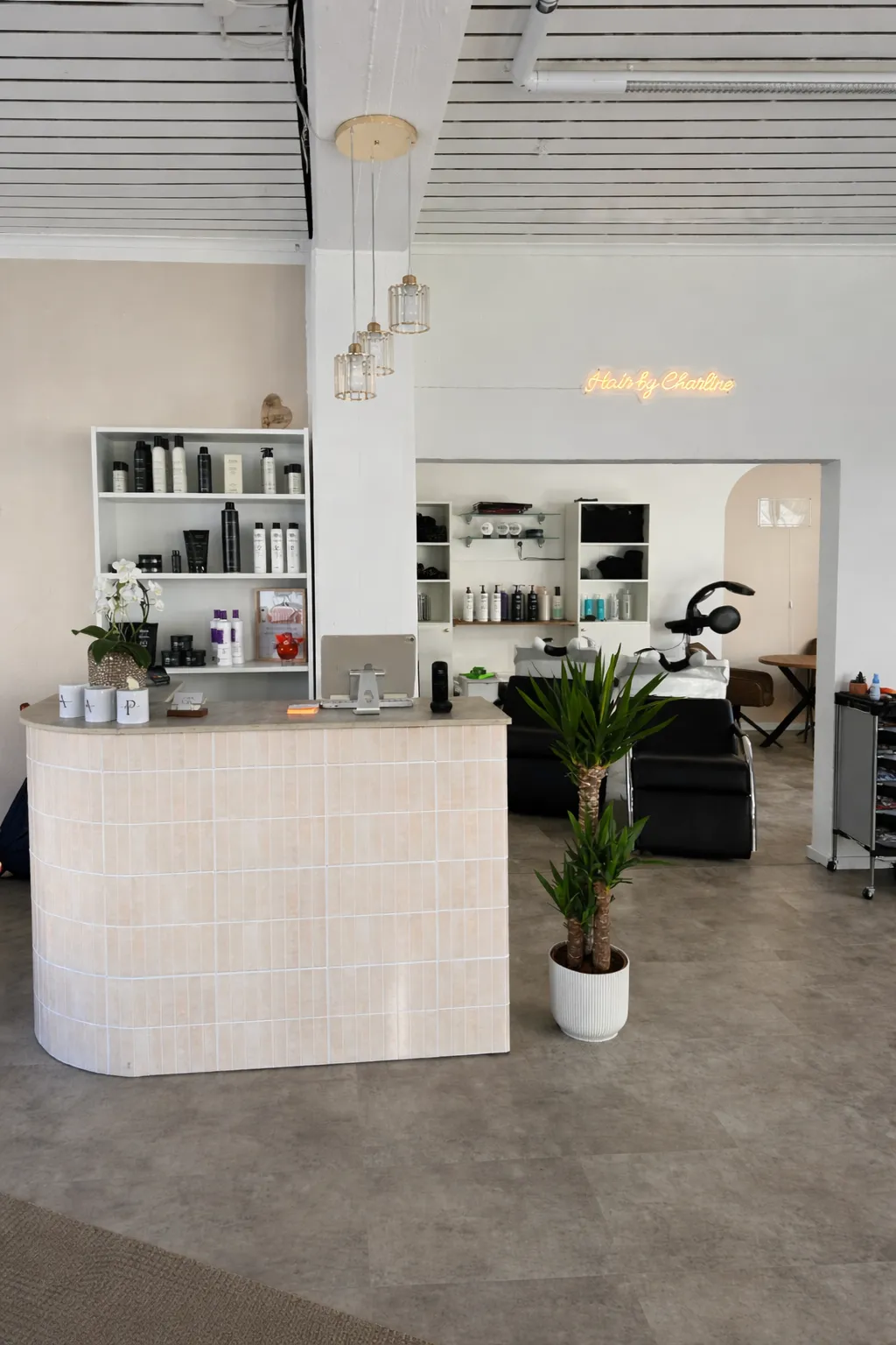 Innenansicht des Friseursalons Hair by Charline in Wiehl